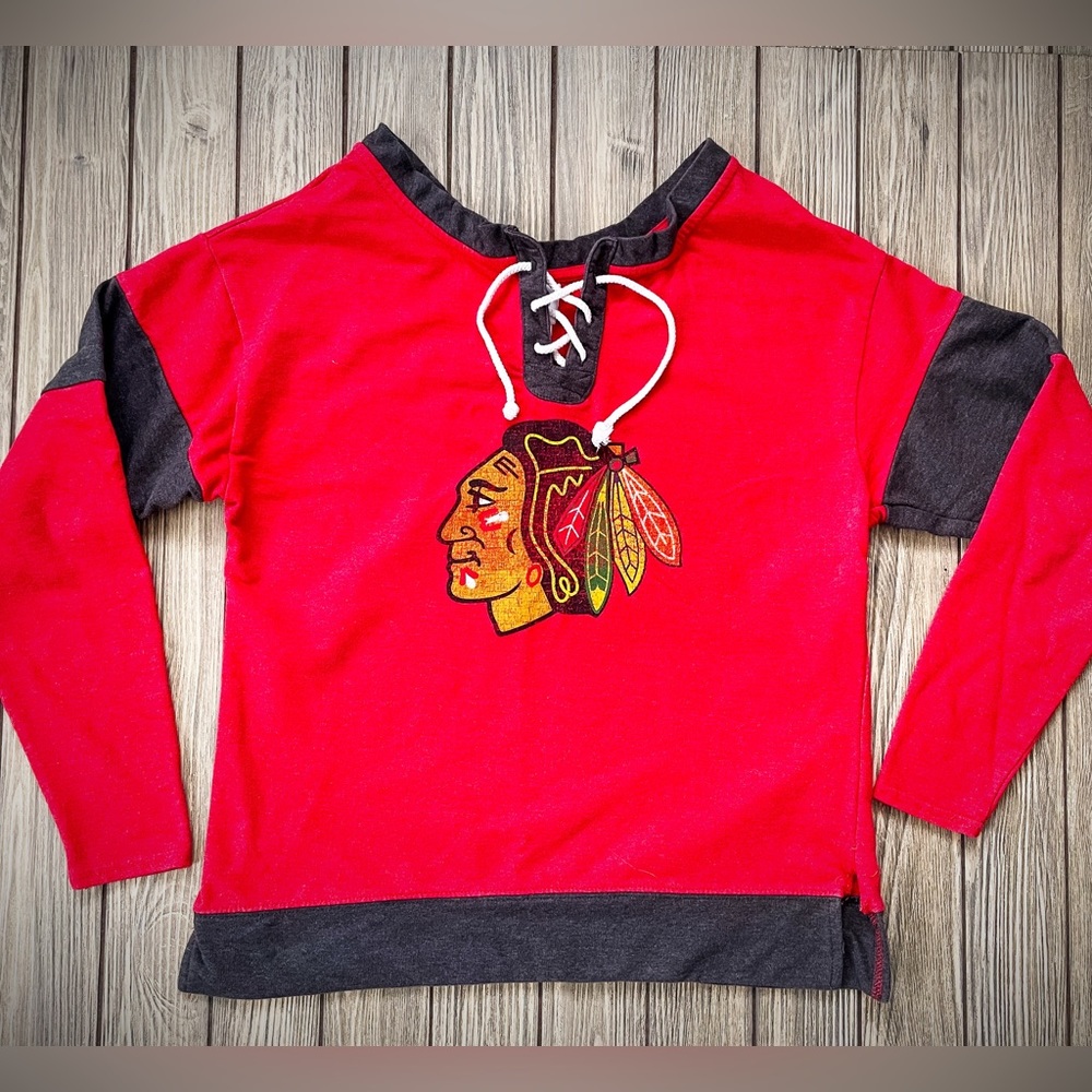 Women's Jersey Style Blackhawks lace up t-shirt
